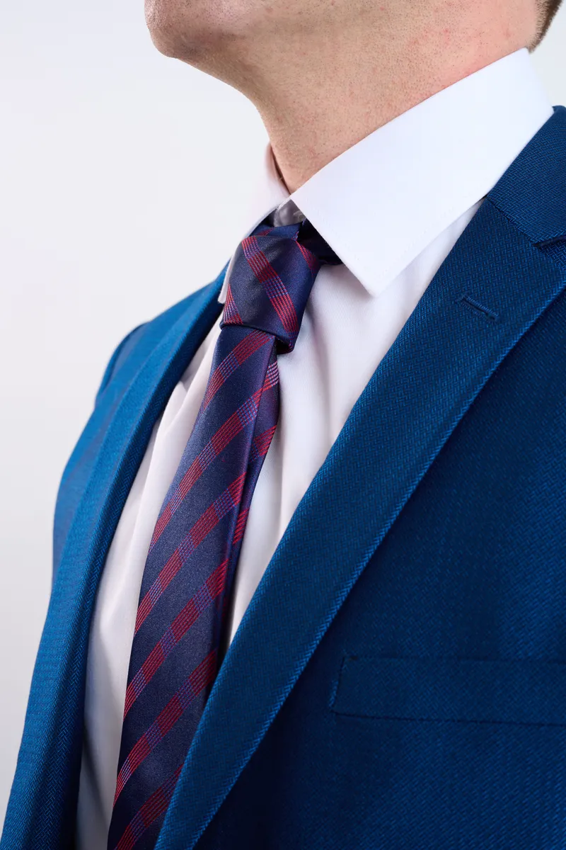 Traje azul petróleo