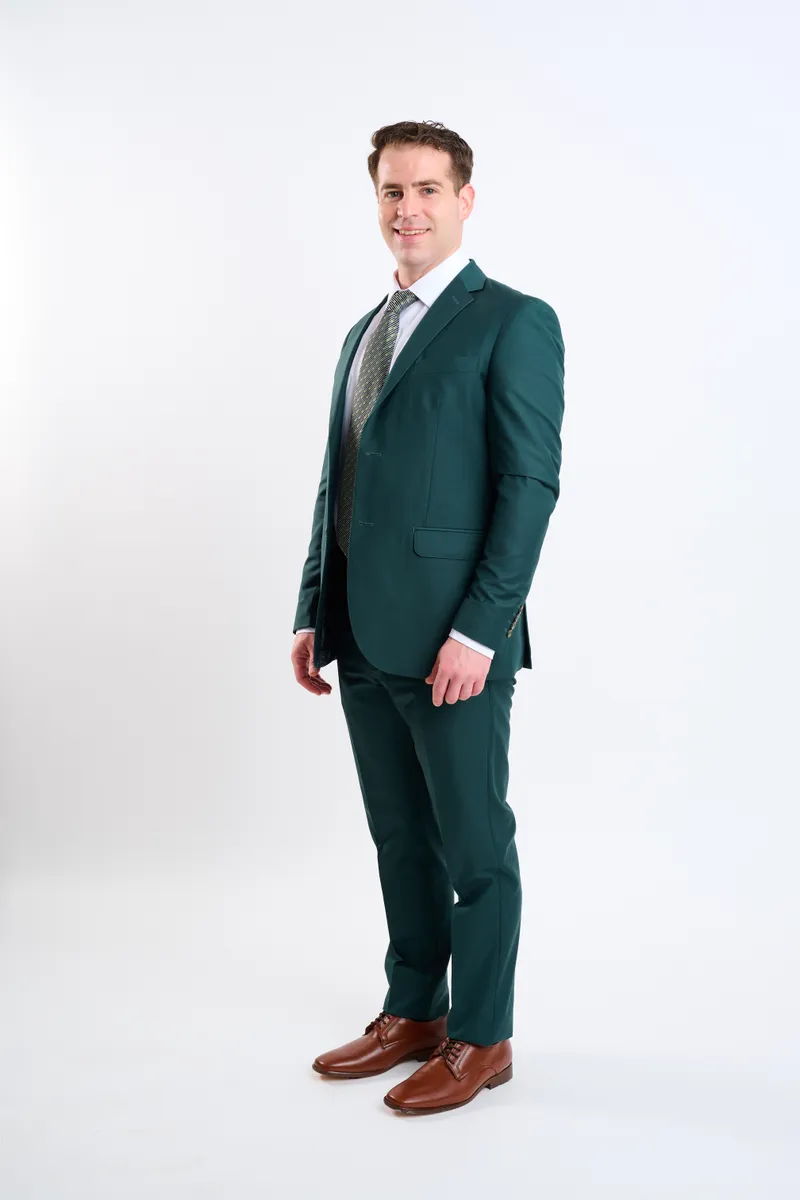 Traje verde esmeralda