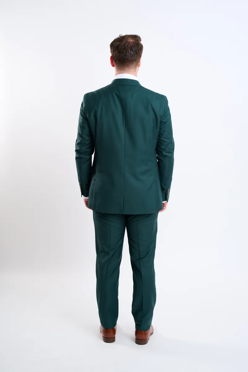 Traje verde esmeralda